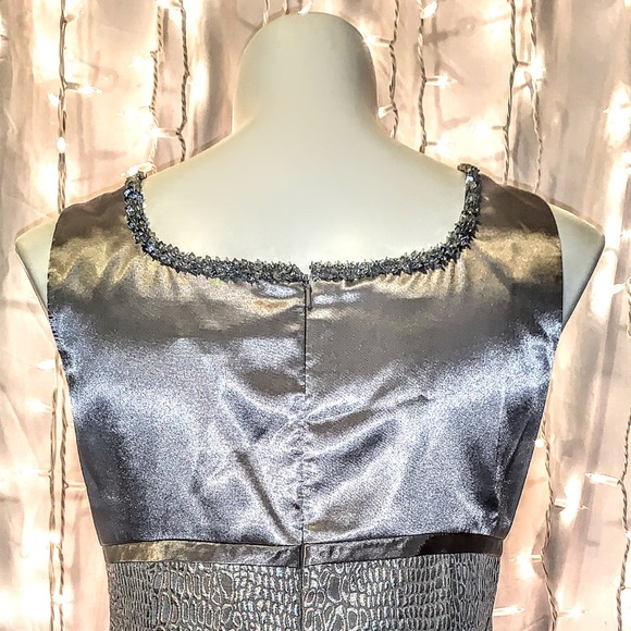 ADRIANNA PAPELL ⭐️ Silver Cocktail Dress & Jacket - Picture 4 of 12